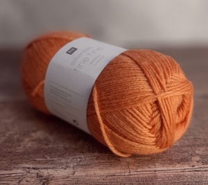 Rico Essentials Fine Fine Merino yarn - Apricot